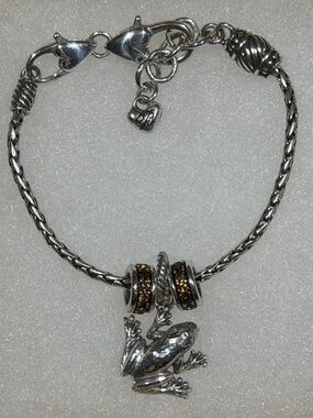 🐸 BRIGHTON Silver Frog Charm Bracelet with AMBER Crystal Spacers